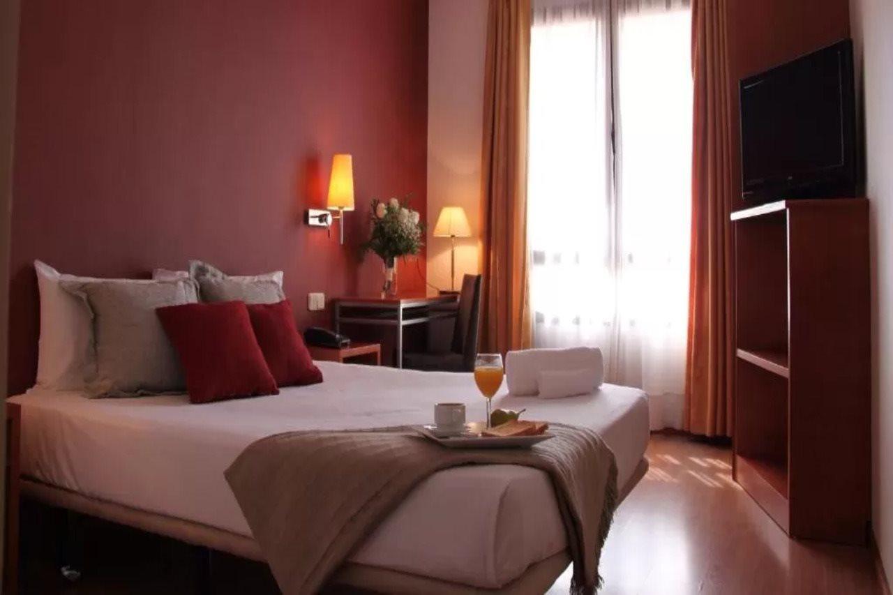 Th Boadilla Hotel Boadilla del Monte Exterior photo